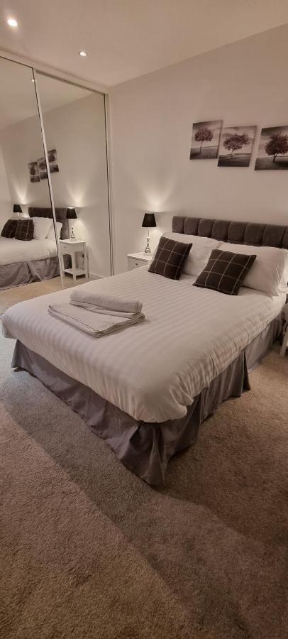 Luxury Canary Wharf Apartment With Free Parking Лондон Экстерьер фото